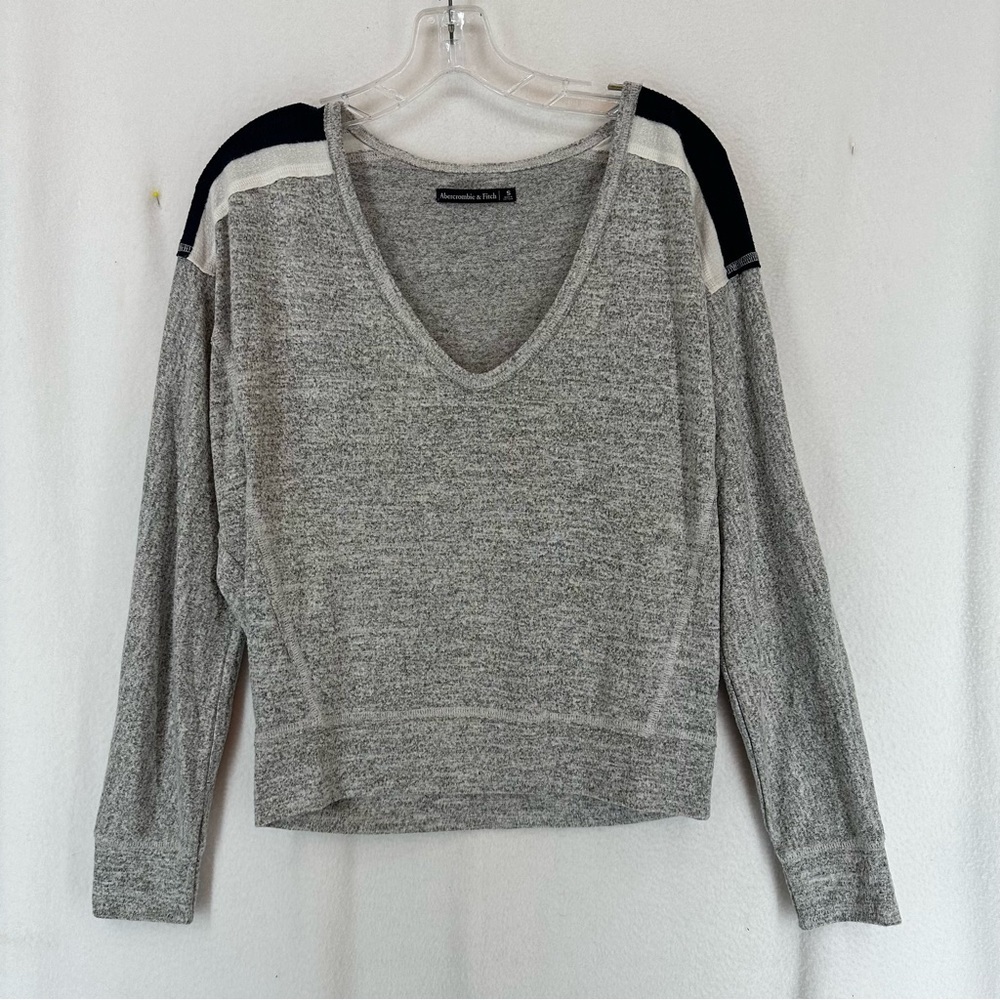 Abercrombie & Fitch Long Sleeve V Neck Sweater Womens Small Grey